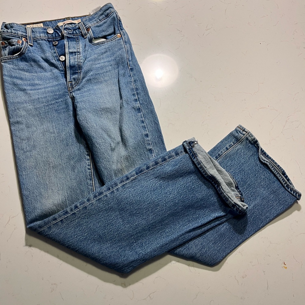 LEVIS High Rise ribcage Flare Jeans